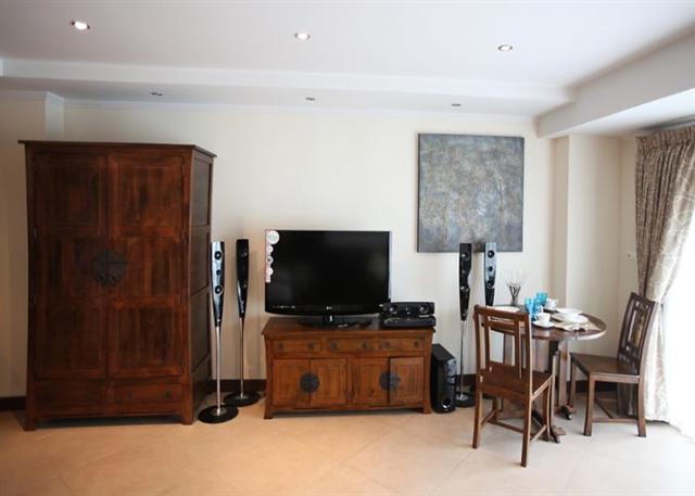 The Residence Condo Studio - The Residence Condo Studio -