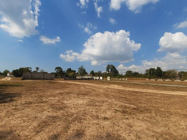 Small plot close to Phoenix Golf Course  - Land -  - Just outside Phoenix Golf Course