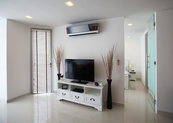 Large 1 bedroom condo located in Naklua for Sale and Rent - Condominium - Na Kluea - Naklua